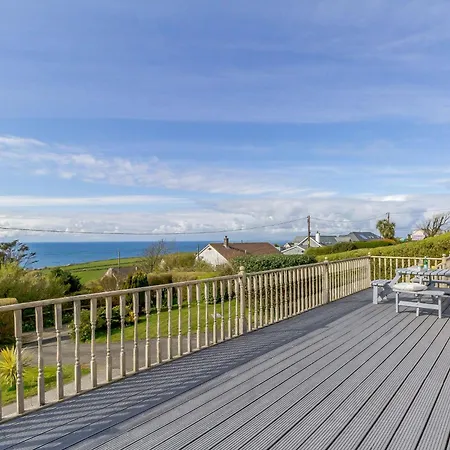 4 Bed In Tintagel 75335 Holiday home